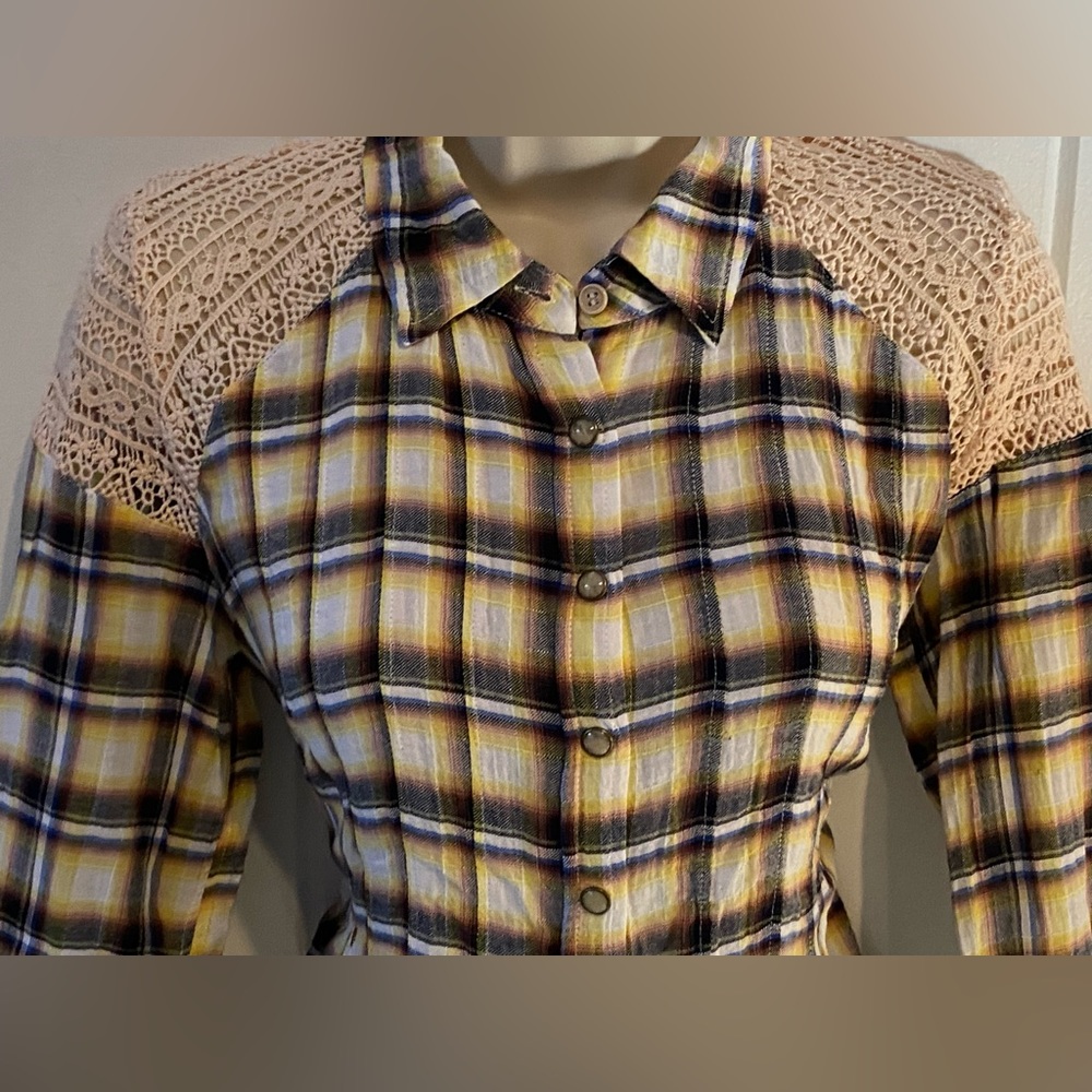 EUC yellow plaid blouse,Free People,pintuck waist, peplum,crochet trim,size S - Picture 3 of 14